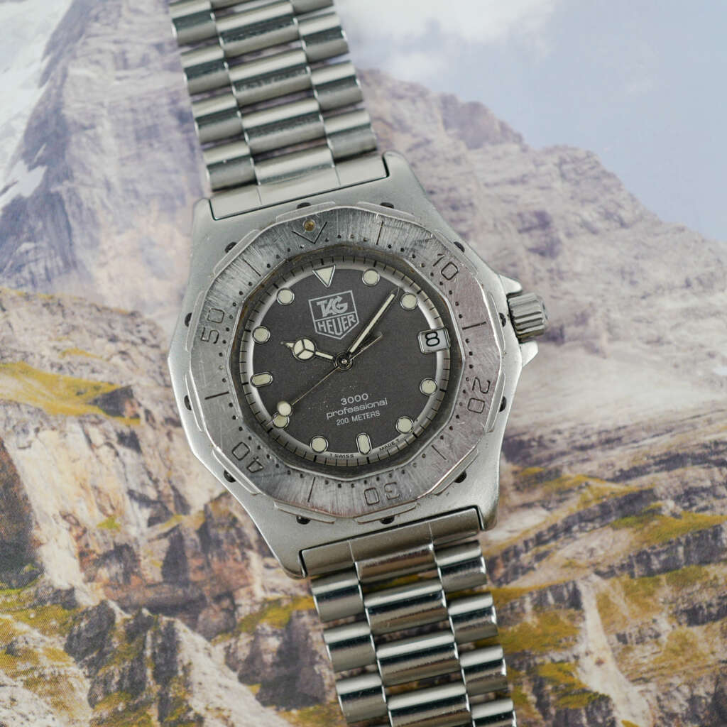 cafe-noir-montre-vintage-marseille-horloger-tag-heuer-professional-3000