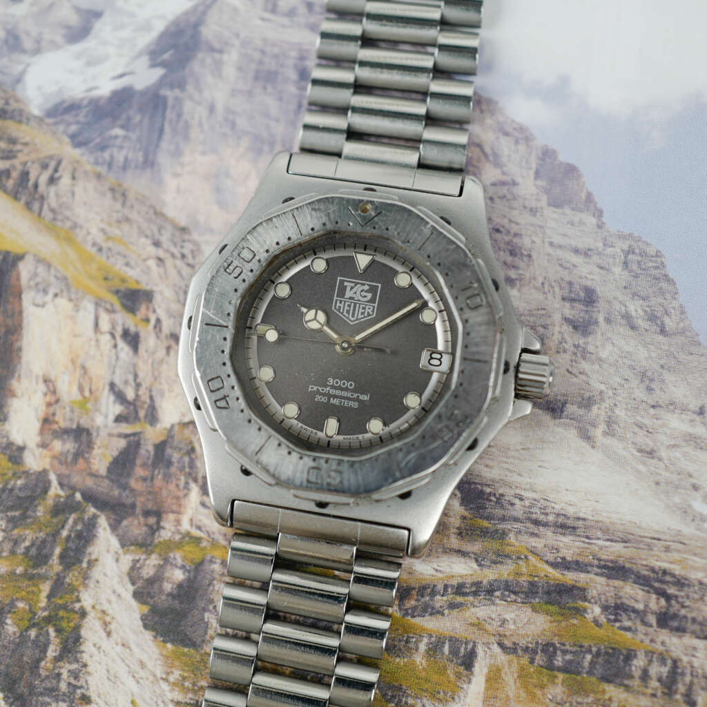 cafe-noir-montre-vintage-marseille-horloger-tag-heuer-professional-3000
