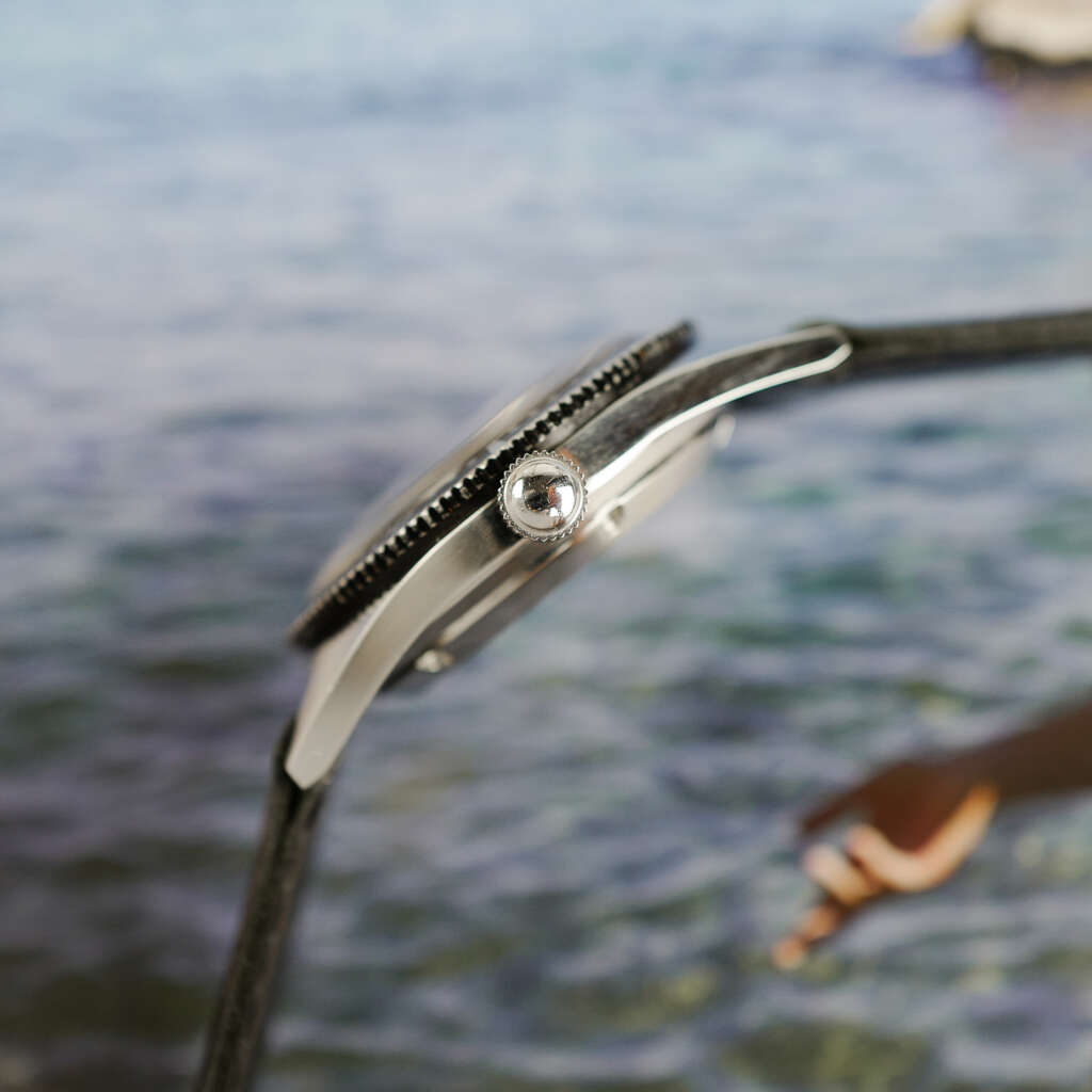 cafe-noir-montre-vintage-marseille-horloger-triton-j-la-spirotechnique-143-200-cousteau-1960_10 cafe-noir-montre-vintage-marseille-horloger-triton-j-la-spirotechnique-143-200-cousteau-1960