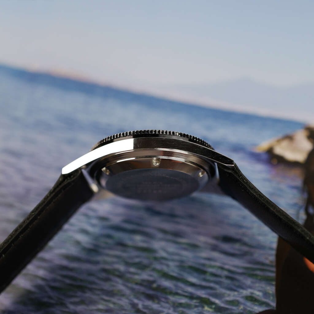 cafe-noir-montre-vintage-marseille-horloger-triton-j-la-spirotechnique-143-200-cousteau-1960_11 cafe-noir-montre-vintage-marseille-horloger-triton-j-la-spirotechnique-143-200-cousteau-1960