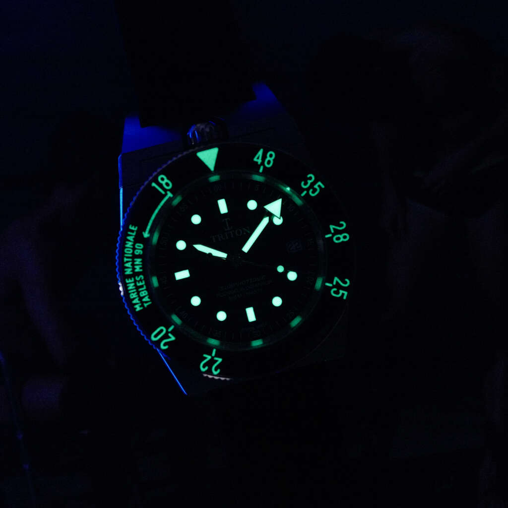 cafe-noir-montre-vintage-marseille-horloger-triton-subphotique-marine-nationale-plongeur-demineur_2 cafe-noir-montre-vintage-marseille-horloger-triton-subphotique-marine-nationale-plongeur-demineur