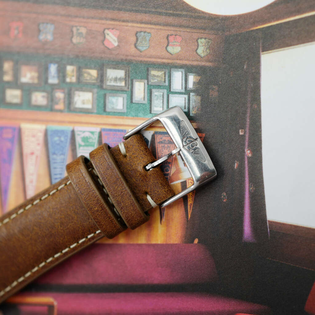 cafe-noir-montre-vintage-marseille-horloger-breitling-chronographe-765-avi-raquel-welch-1969