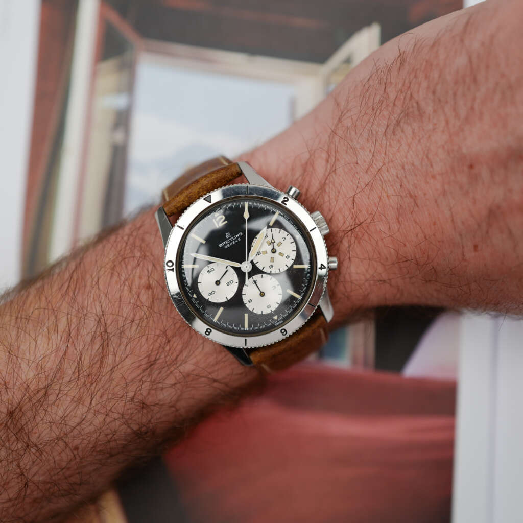 cafe-noir-montre-vintage-marseille-horloger-breitling-chronographe-765-avi-raquel-welch-1969