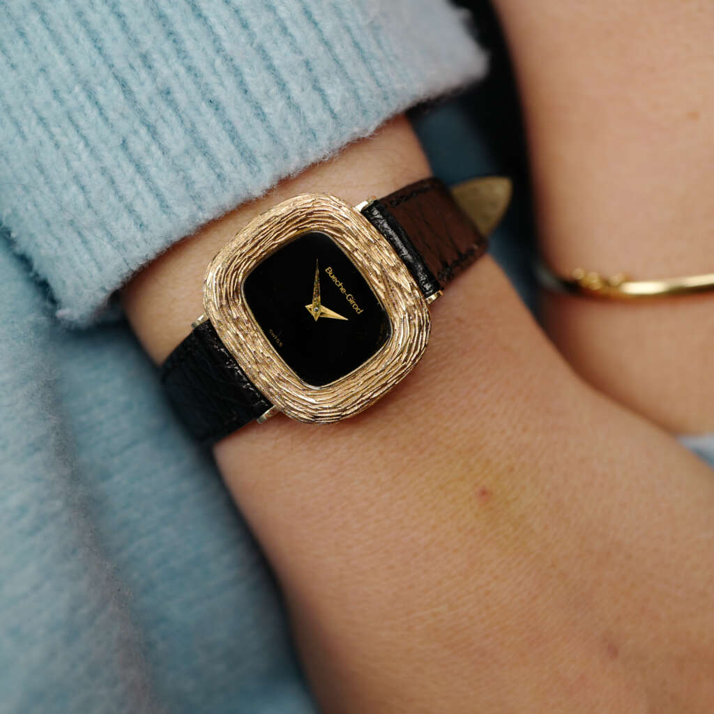 cafe-noir-montre-vintage-marseille-horloger-bueche-girod-bijou-montre-manchette-or-jaune-femme-1970_14 cafe-noir-montre-vintage-marseille-horloger-bueche-girod-bijou-montre-manchette-or-jaune-femme-1970