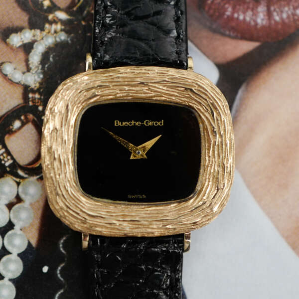 cafe-noir-montre-vintage-marseille-horloger-bueche-girod-bijou-montre-manchette-or-jaune-femme-1970