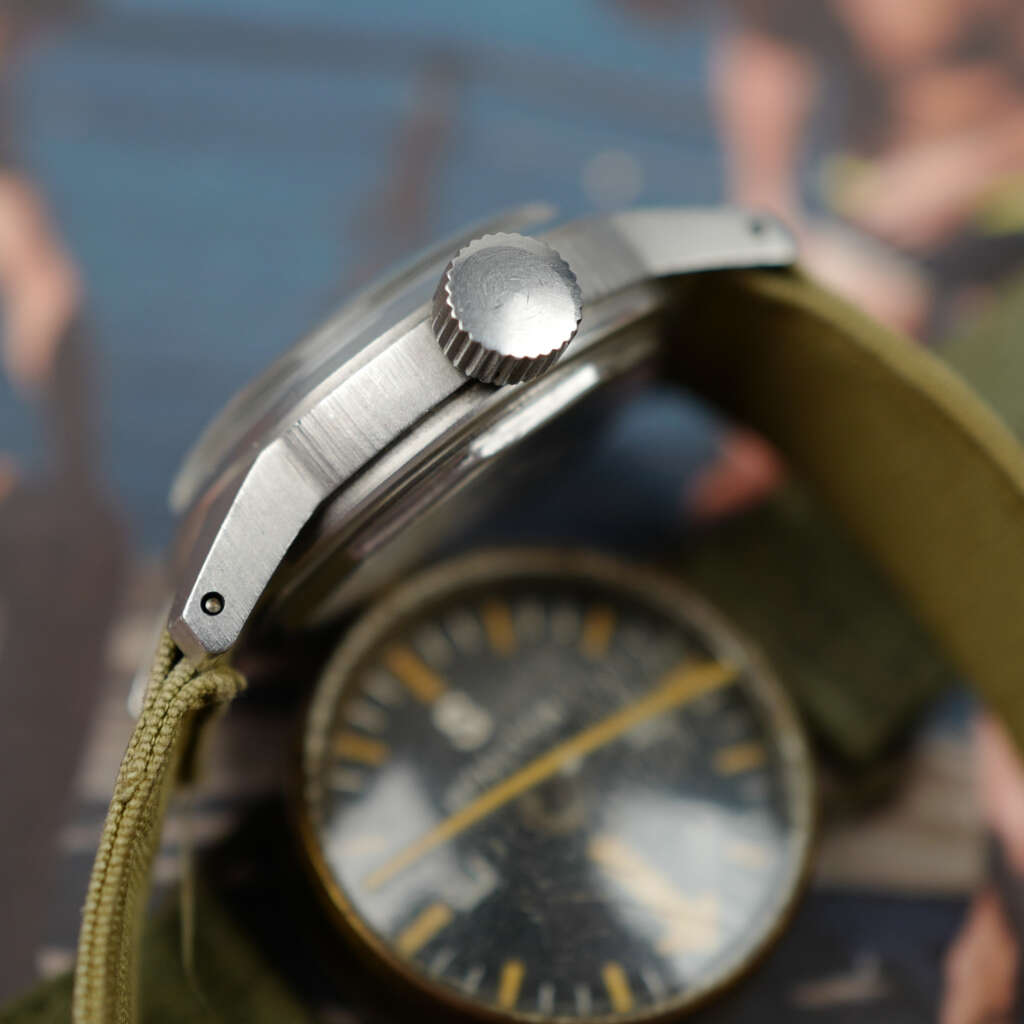cafe-noir-montre-vintage-marseille-horloger-bulova-us-army-property-vietnam-militaire-a17-boussole-compass-waltham_8 cafe-noir-montre-vintage-marseille-horloger-bulova-us-army-property-vietnam-militaire-a17-boussole-compass-waltham