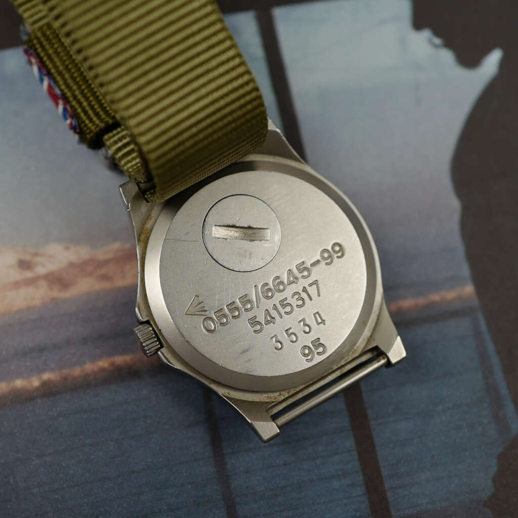 cafe-noir-montre-vintage-marseille-horloger-cwc-g10-quartz-tritium-1995-dotations-britannique_1 cafe-noir-montre-vintage-marseille-horloger-cwc-g10-quartz-tritium-1995-dotations-britannique