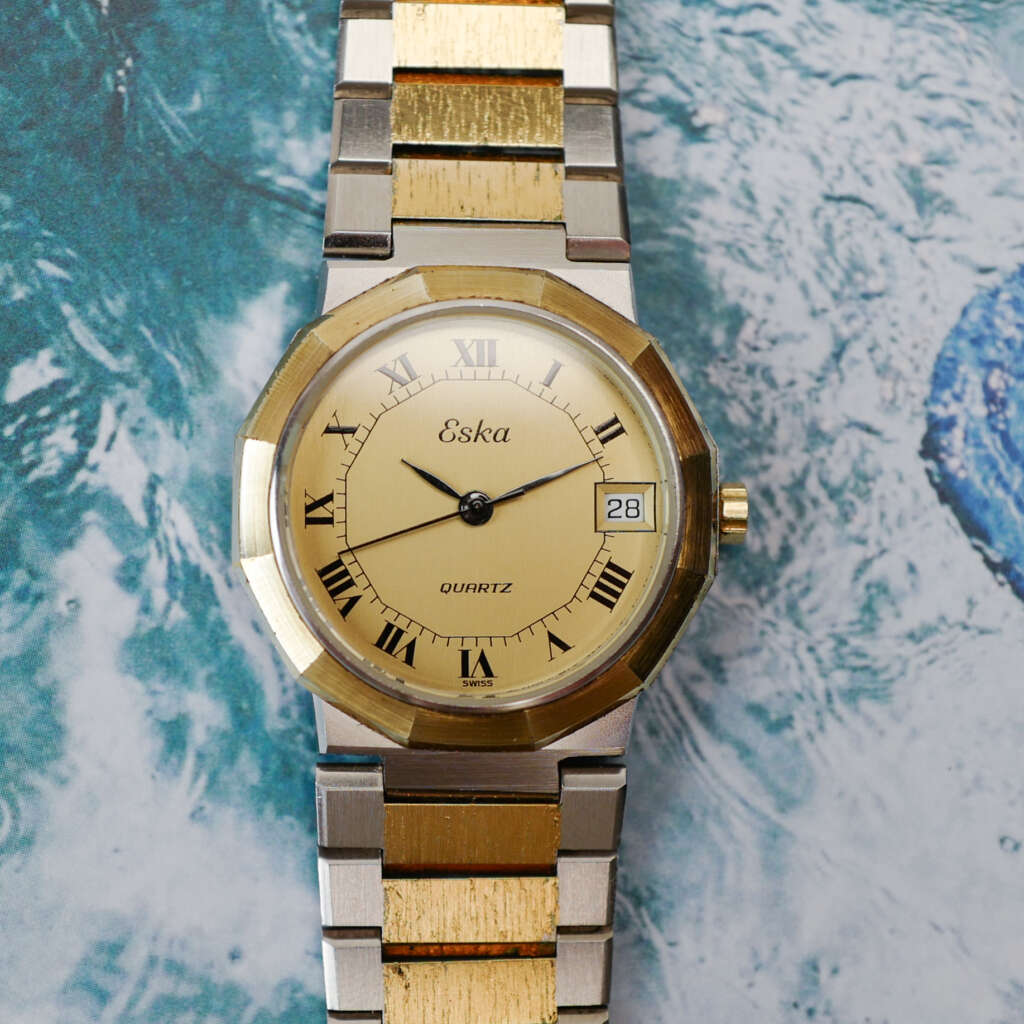 cafe-noir-montre-vintage-marseille-horloger-eska-bicolore-quartz-annees-1980