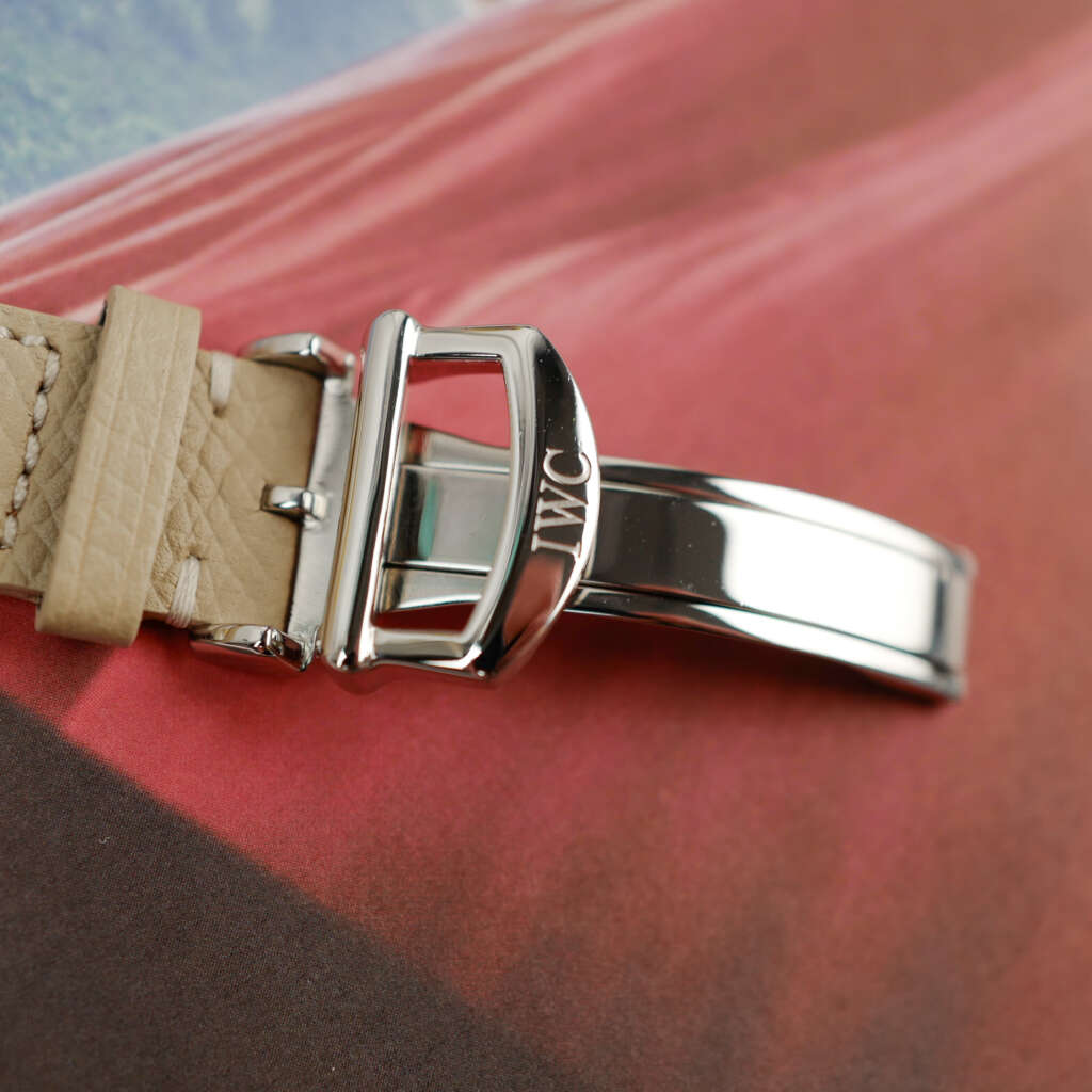 cafe-noir-montre-vintage-marseille-horloger-iwc-da-vinci-iw3750-calendrier-perpetuel-2004