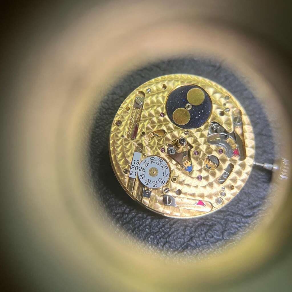 cafe-noir-montre-vintage-marseille-horloger-iwc-da-vinci-iw3750-calendrier-perpetuel-2004