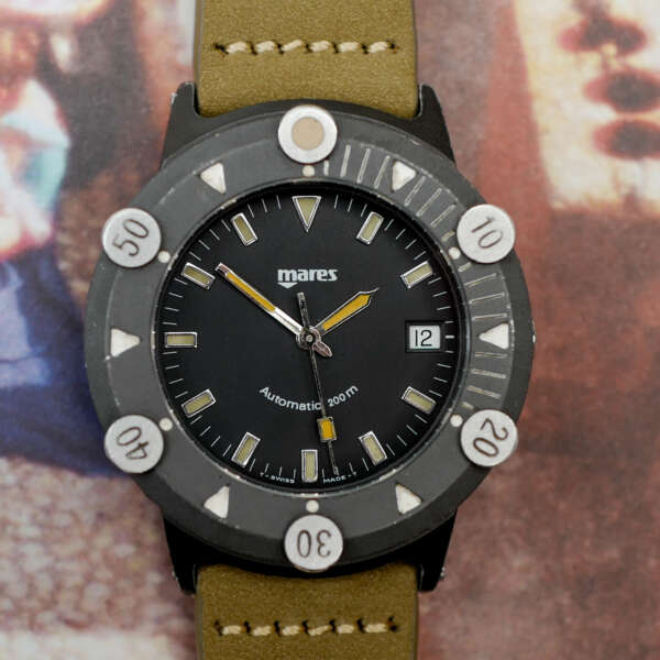 cafe-noir-montre-vintage-marseille-horloger-mares-tecron-fibre-verre-tritium-1980