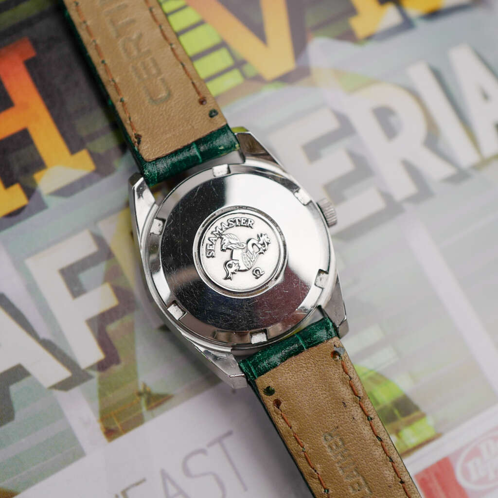 cafe-noir-montre-vintage-marseille-horloger-mini-seamaster-femme-omega-automatique-1980