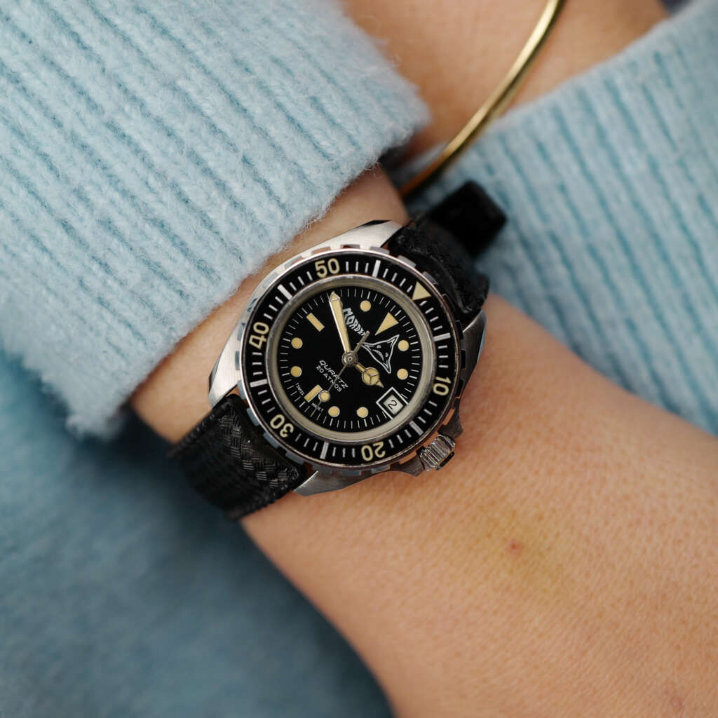 cafe-noir-montre-vintage-marseille-horloger-mini-submariner-femme-morden-quartz-1980
