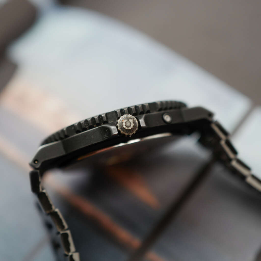 cafe-noir-montre-vintage-marseille-horloger-omega-seamaster-120-quartz-nimitz-pvd-1980