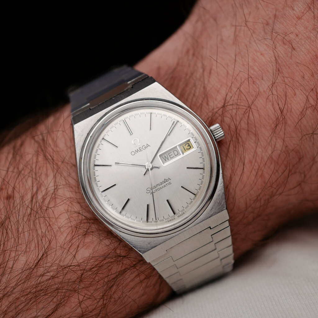 cafe-noir-montres-marseille-horloger-omega-seamaster-vintage-1973-automatique-integré-day-date