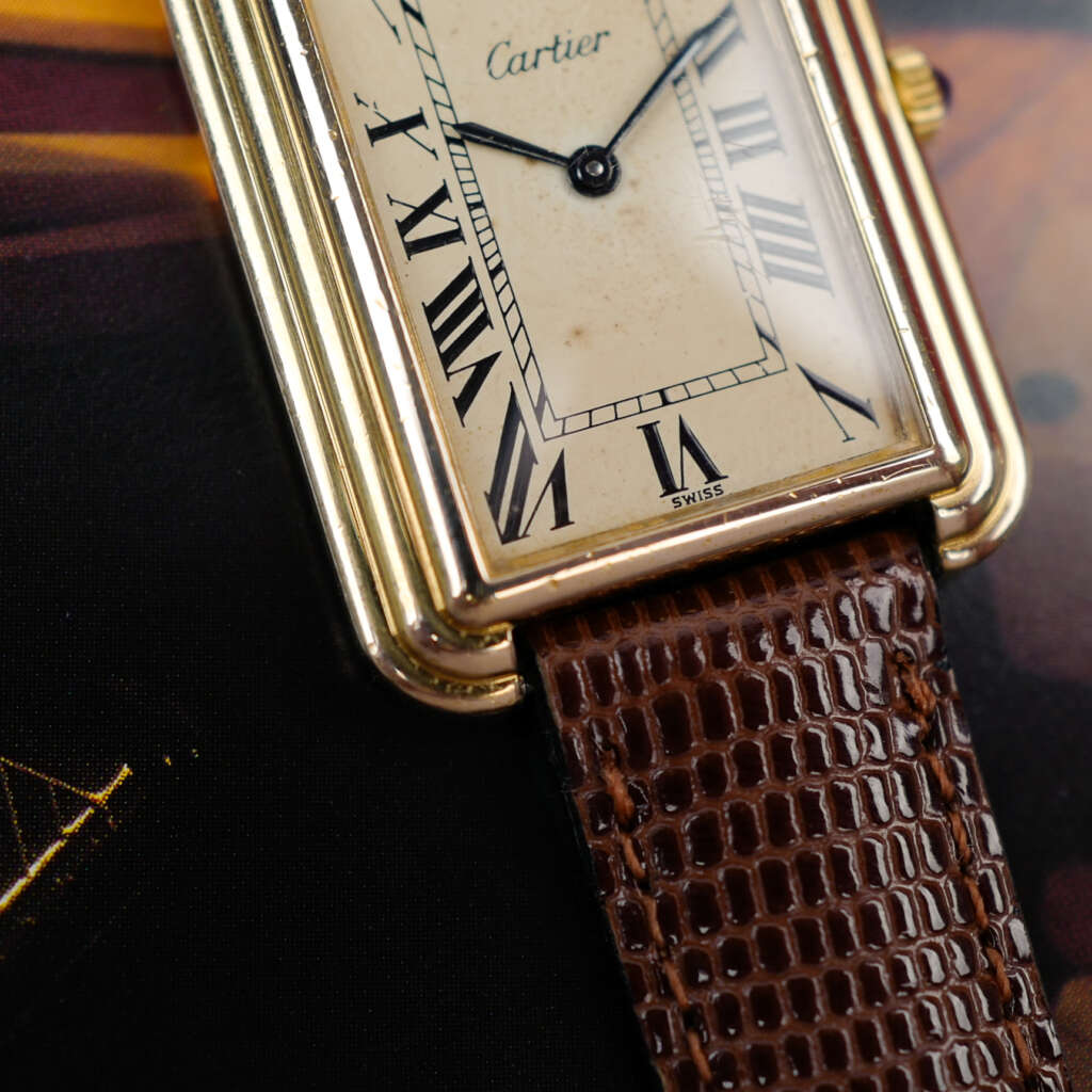 cafe-noir-montre-vintage-marseille-horloger-cartier-tank-stepped-new-york-jumbo-1960
