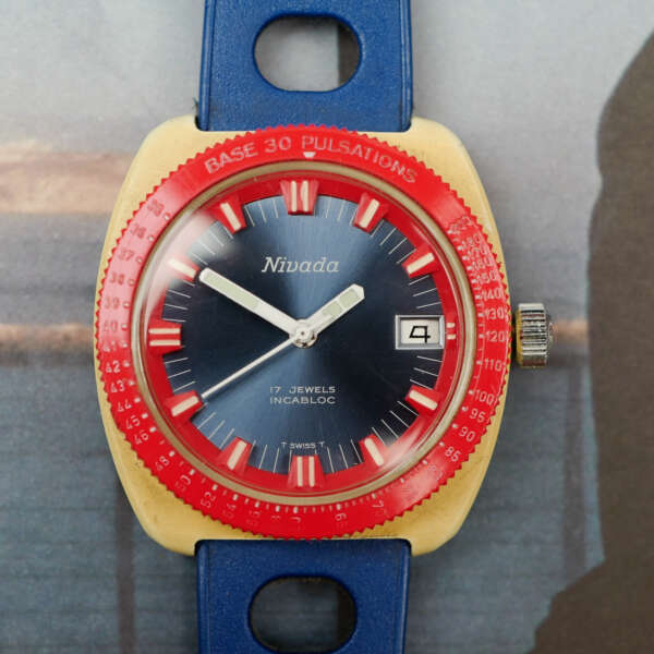 cafe-noir-montre-vintage-marseille-horloger-nivada-fiber-star-surf-watch-1970