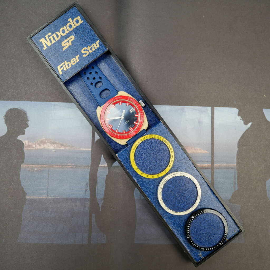 cafe-noir-montre-vintage-marseille-horloger-nivada-fiber-star-surf-watch-1970