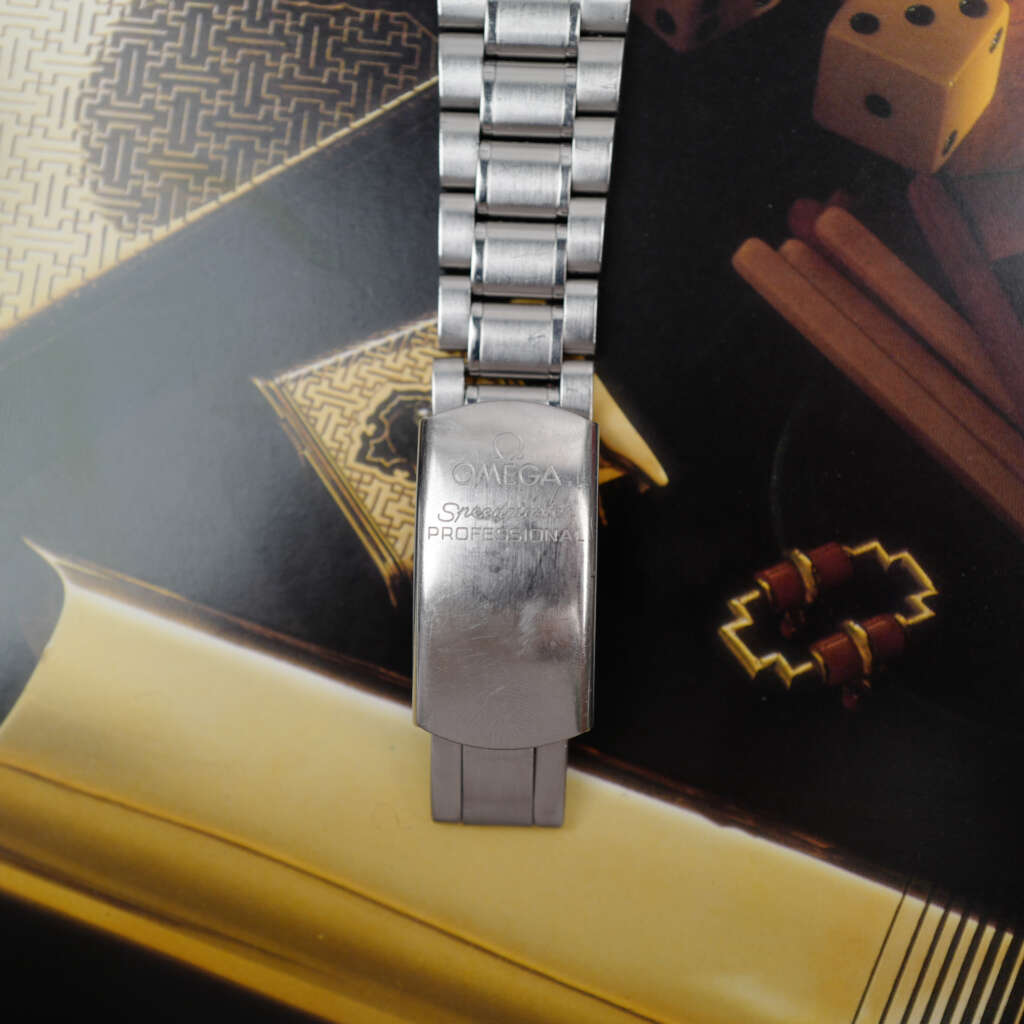 cafe-noir-montre-vintage-marseille-horloger-omega-speedmaster-professional-moonwatch-357050-1990_1 cafe-noir-montre-vintage-marseille-horloger-omega-speedmaster-professional-moonwatch-357050-1990