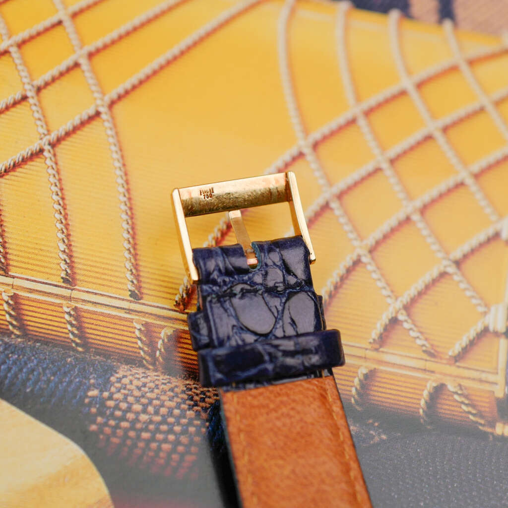 cafe-noir-montre-vintage-marseille-horloger-piaget-tanagra-lapis-lazuli-or-jaune-17241-1980