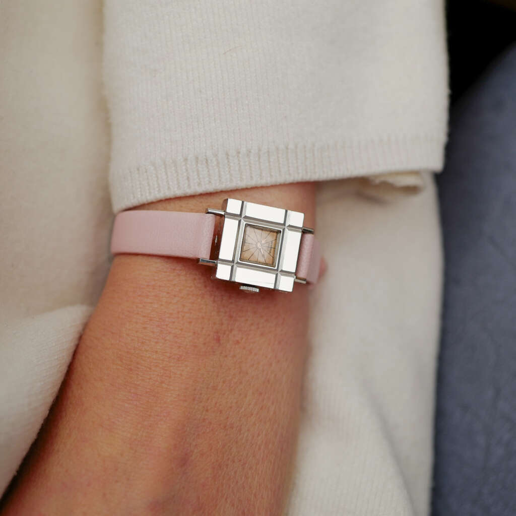 cafe-noir-montre-vintage-marseille-horloger-universal-geneve-lady-cocktail-ice-cube-1960