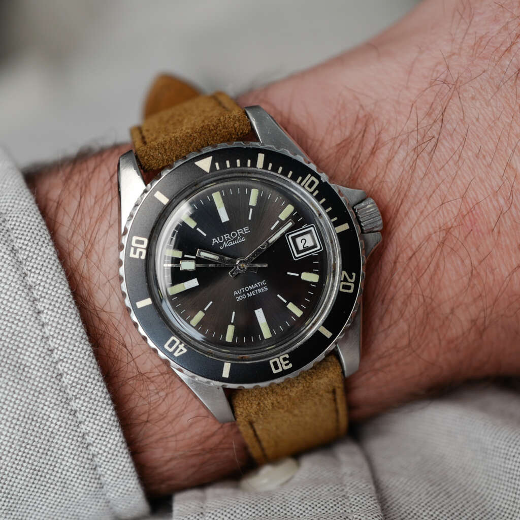 cafe-noir-montre-vintage-marseille-horloger-aurore-nautic-automatic-200m-tritium-1980