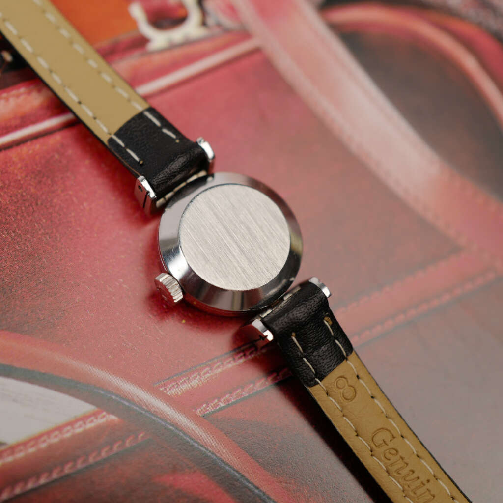 cafe-noir-montre-vintage-marseille-horloger-omega-de-ville-mini-montre-art-deco-femme-1980