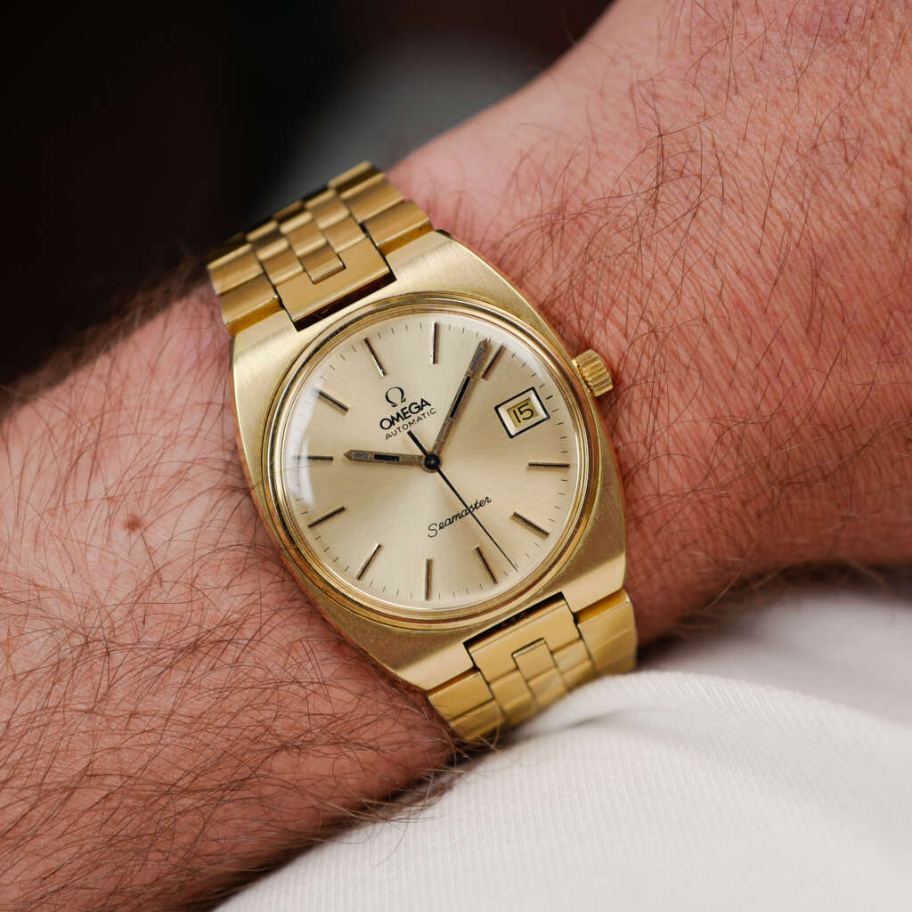 cafe-noir-montre-vintage-marseille-horloger-omega-seamaster-automatique-plaque-or-1977