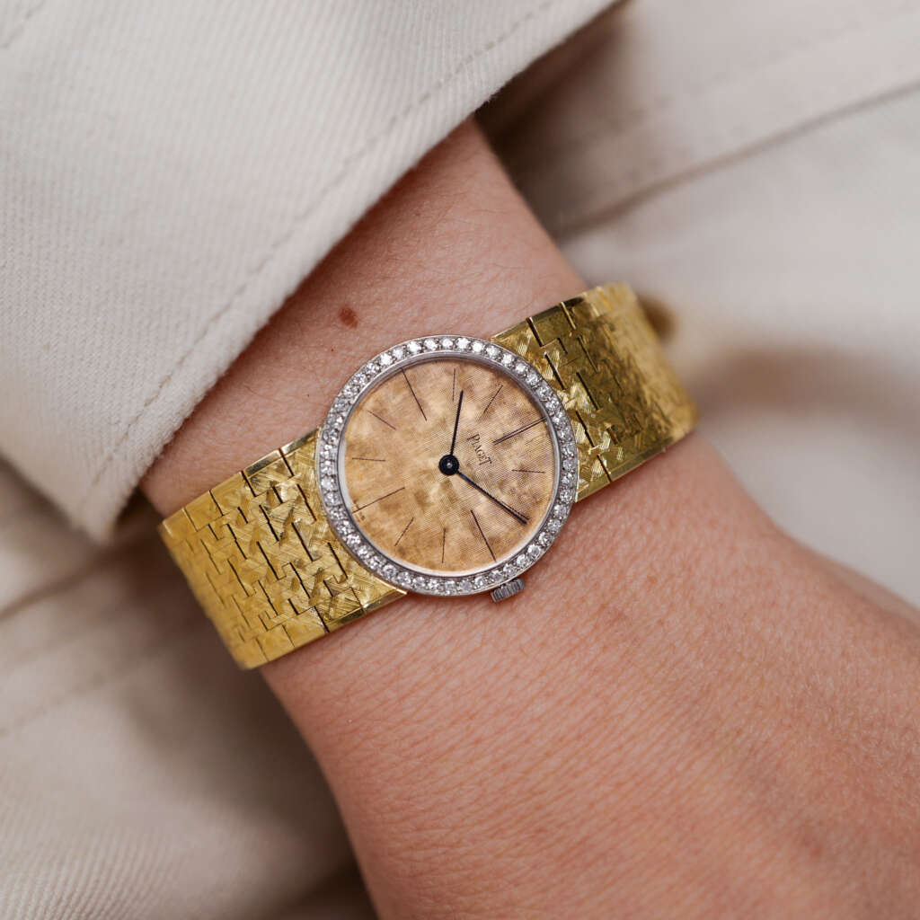 cafe-noir-montre-vintage-marseille-horloger-piaget-cocktail-watch-or-diamants-925a3-1970