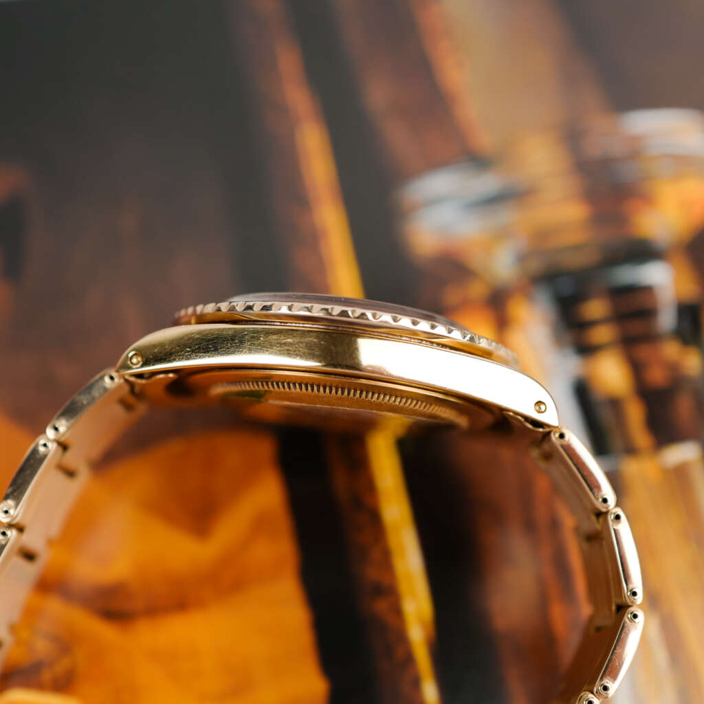 cafe-noir-montre-vintage-marseille-horloger-rolex-gmt-master-1675-or-jaune-rootbeer-1973