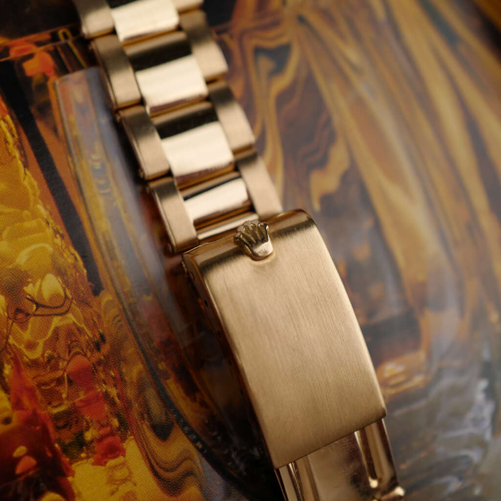 cafe-noir-montre-vintage-marseille-horloger-rolex-gmt-master-1675-or-jaune-rootbeer-1973