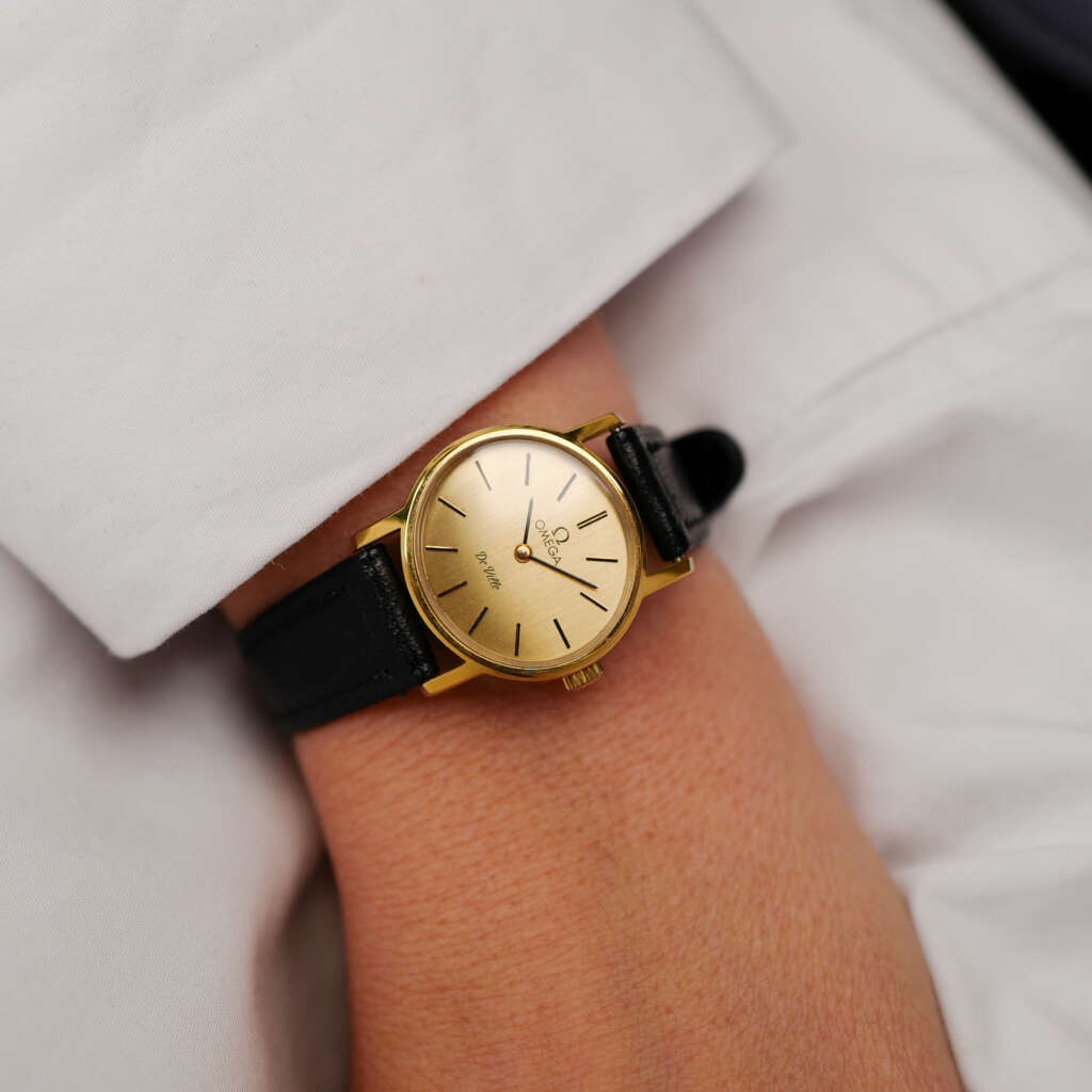 omega-geneve-mini-ellipse-mecanique-pour-femme-vintage-nos-1980