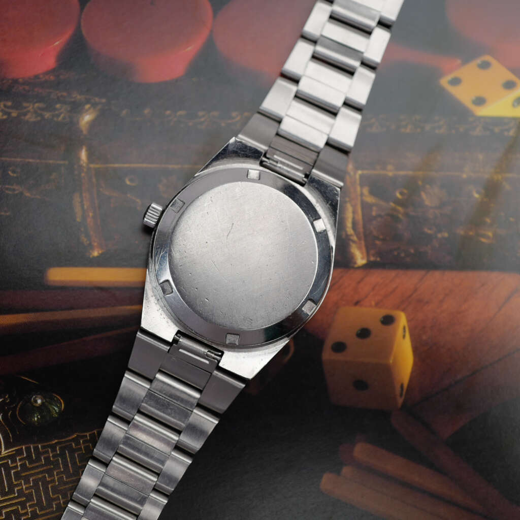 cafe-noir-montre-vintage-marseille-horloger-cartier-tank-must-burgundy-glossy-vintage-1980