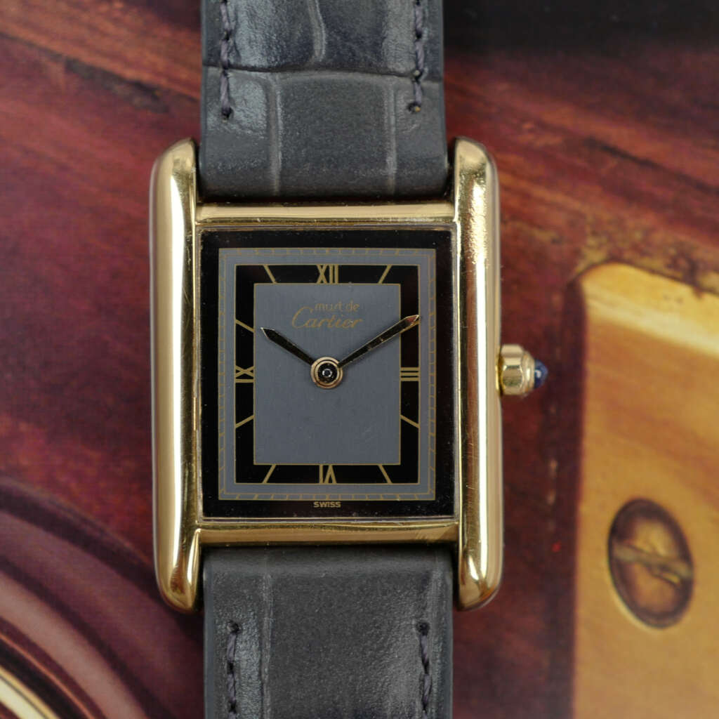 cafe-noir-montre-vintage-marseille-horloger-cartier-tank-must-pm-cadran-noir-sectoriel-1990
