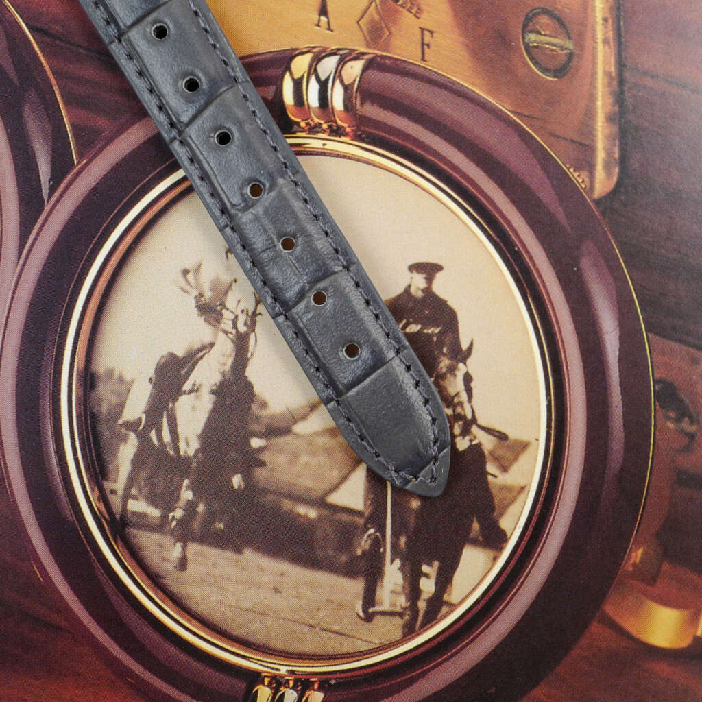 cafe-noir-montre-vintage-marseille-horloger-cartier-tank-must-pm-cadran-noir-sectoriel-1990