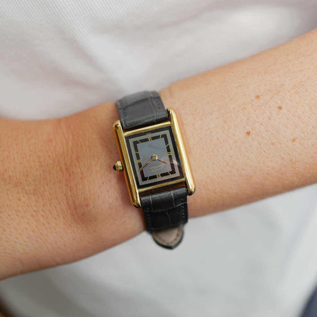 cafe-noir-montre-vintage-marseille-horloger-cartier-tank-must-pm-cadran-noir-sectoriel-1990