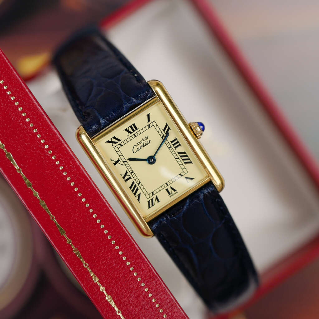 cafe-noir-montre-vintage-marseille-horloger-cartier-tank-must-vermeil-grand-modele-vintage-1990