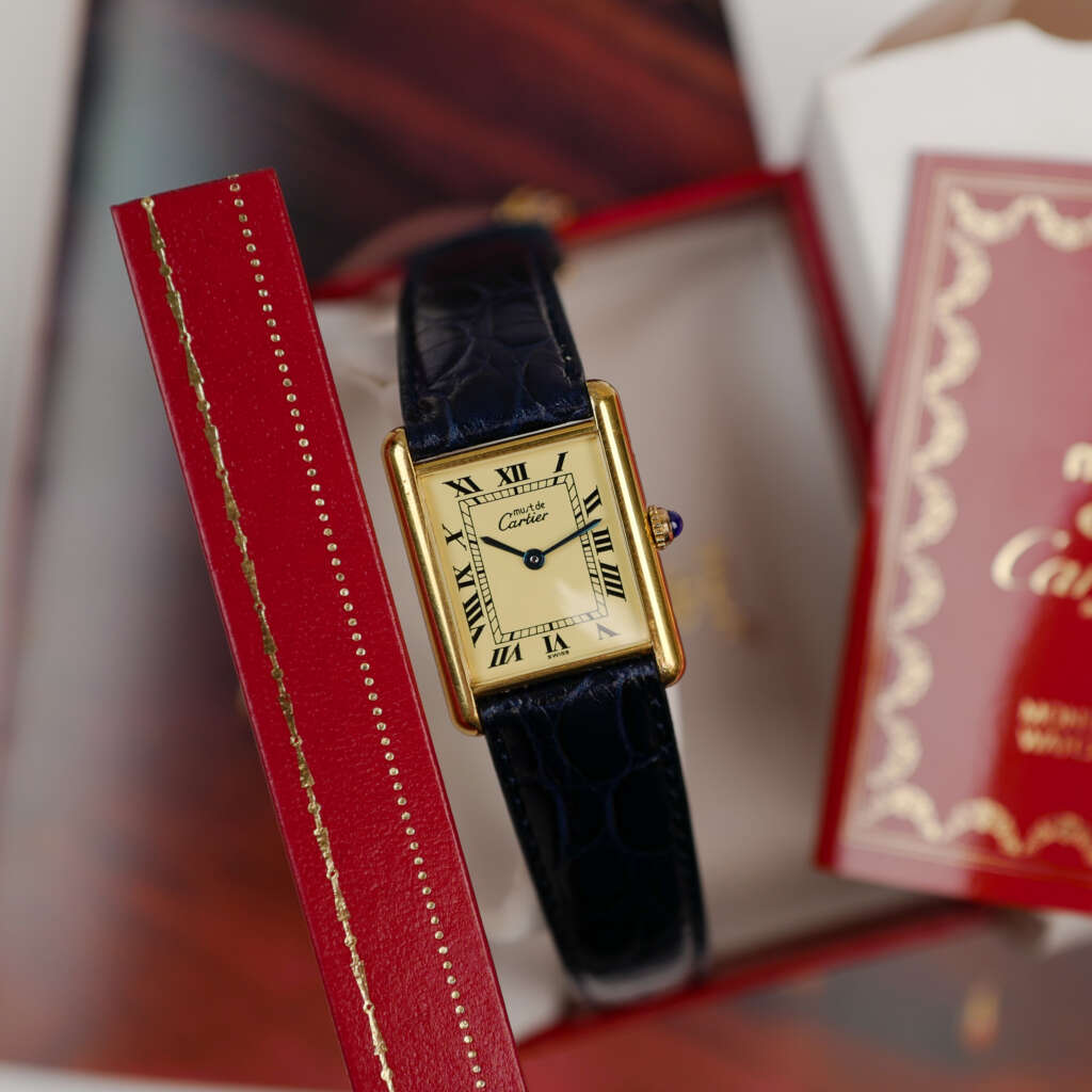 cafe-noir-montre-vintage-marseille-horloger-cartier-tank-must-vermeil-grand-modele-vintage-1990