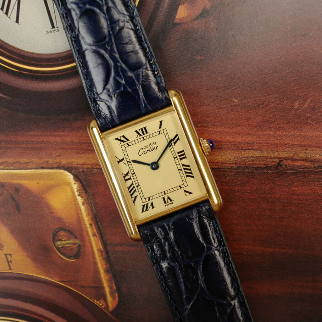 cafe-noir-montre-vintage-marseille-horloger-cartier-tank-must-vermeil-grand-modele-vintage-1990