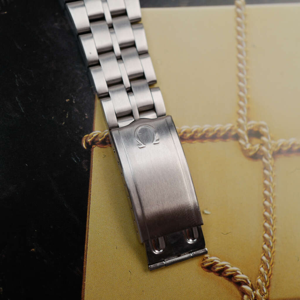 cafe-noir-montre-vintage-marseille-horloger-omega-constellation-168046-chronometer-1970-acier-integre_2
