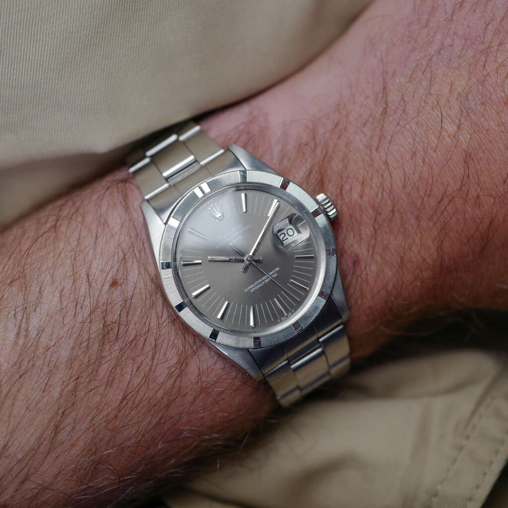 cafe-noir-montre-vintage-marseille-horloger-rolex-oyster-perpetual-date-1501-radial-grey-tritium-full-set-1974