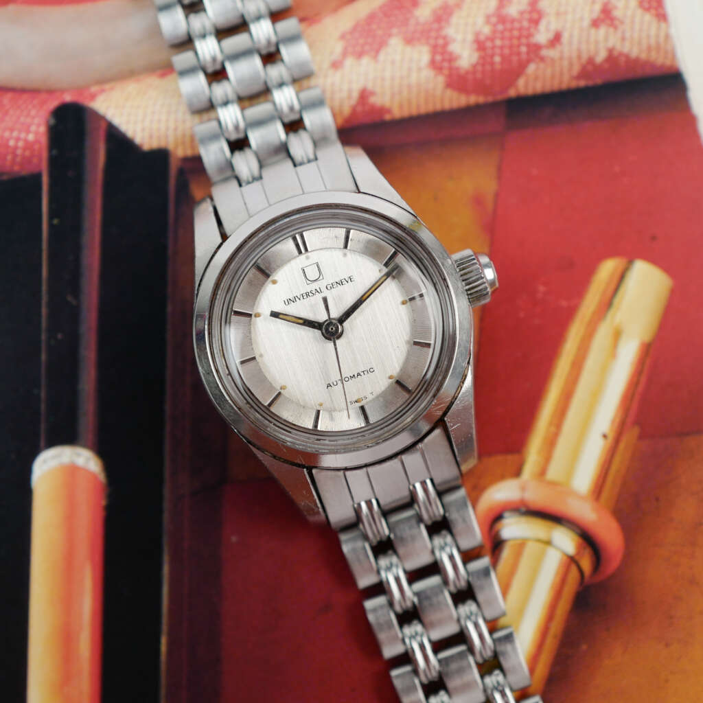 cafe-noir-montre-vintage-marseille-horloger-universal-geneve-mini-polerouter-lady-gay-freres-1960
