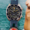 cafe-noir-montre-vintage-marseille-horloger-aquastar-benthos-500-deep-diver-1960-thermometre