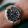 cafe-noir-montre-vintage-marseille-horloger-aurore-professional-monnin-case-diver-1970