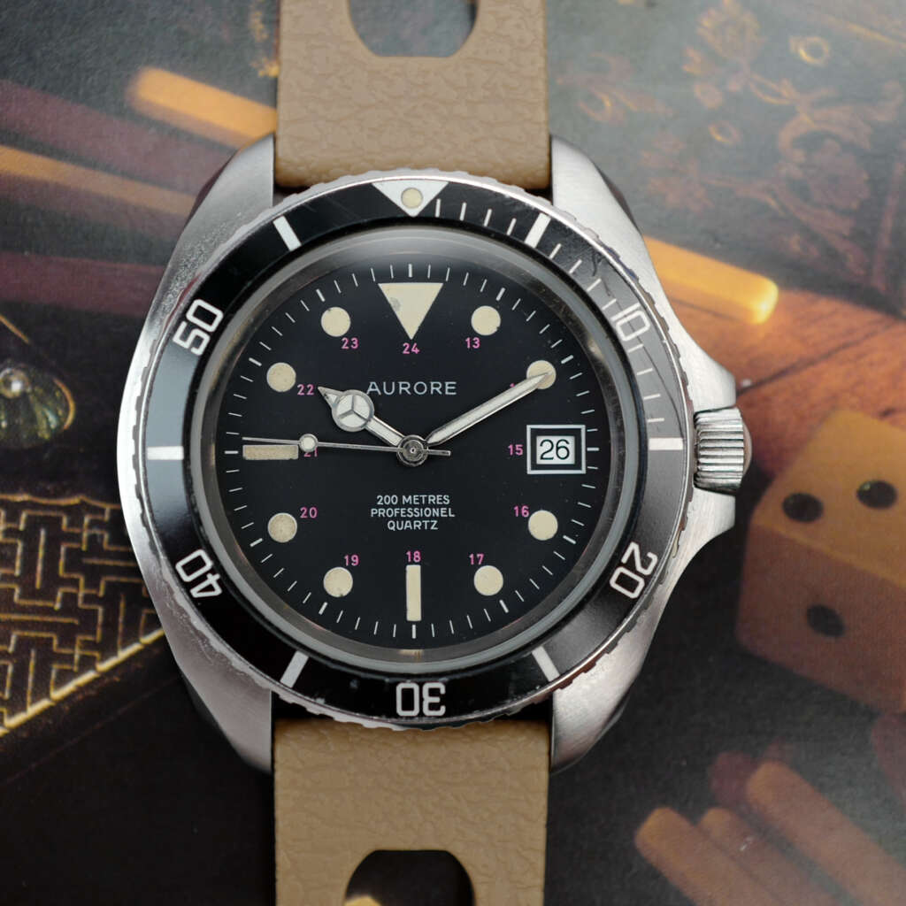 cafe-noir-montre-vintage-marseille-horloger-aurore-professional-monnin-case-diver-1970