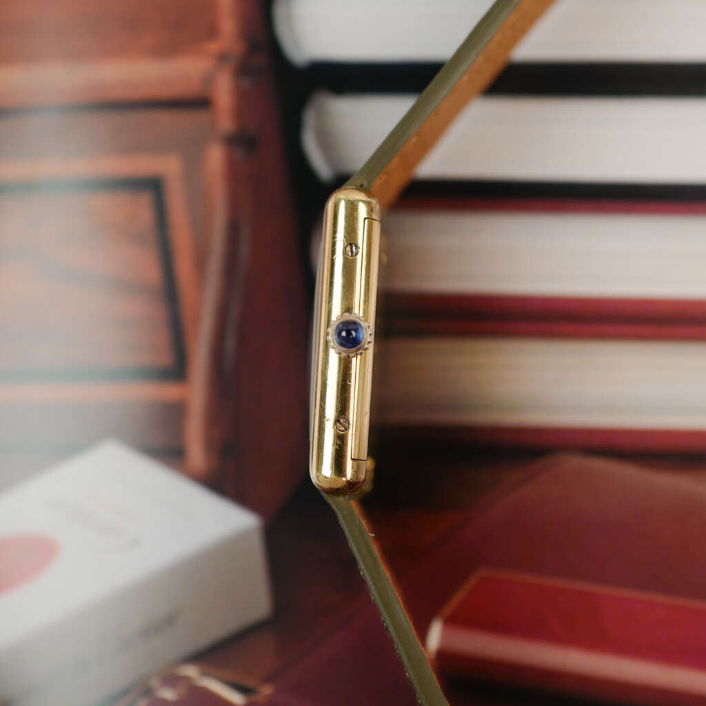 cafe-noir-montre-vintage-marseille-horloger-cartier-tank-must-grand-modele-dore-mecanique-1980
