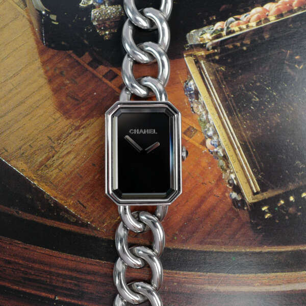 cafe-noir-montre-vintage-marseille-horloger-chanel-premiere-double-tour-ref-32129-quartz-femme-2010
