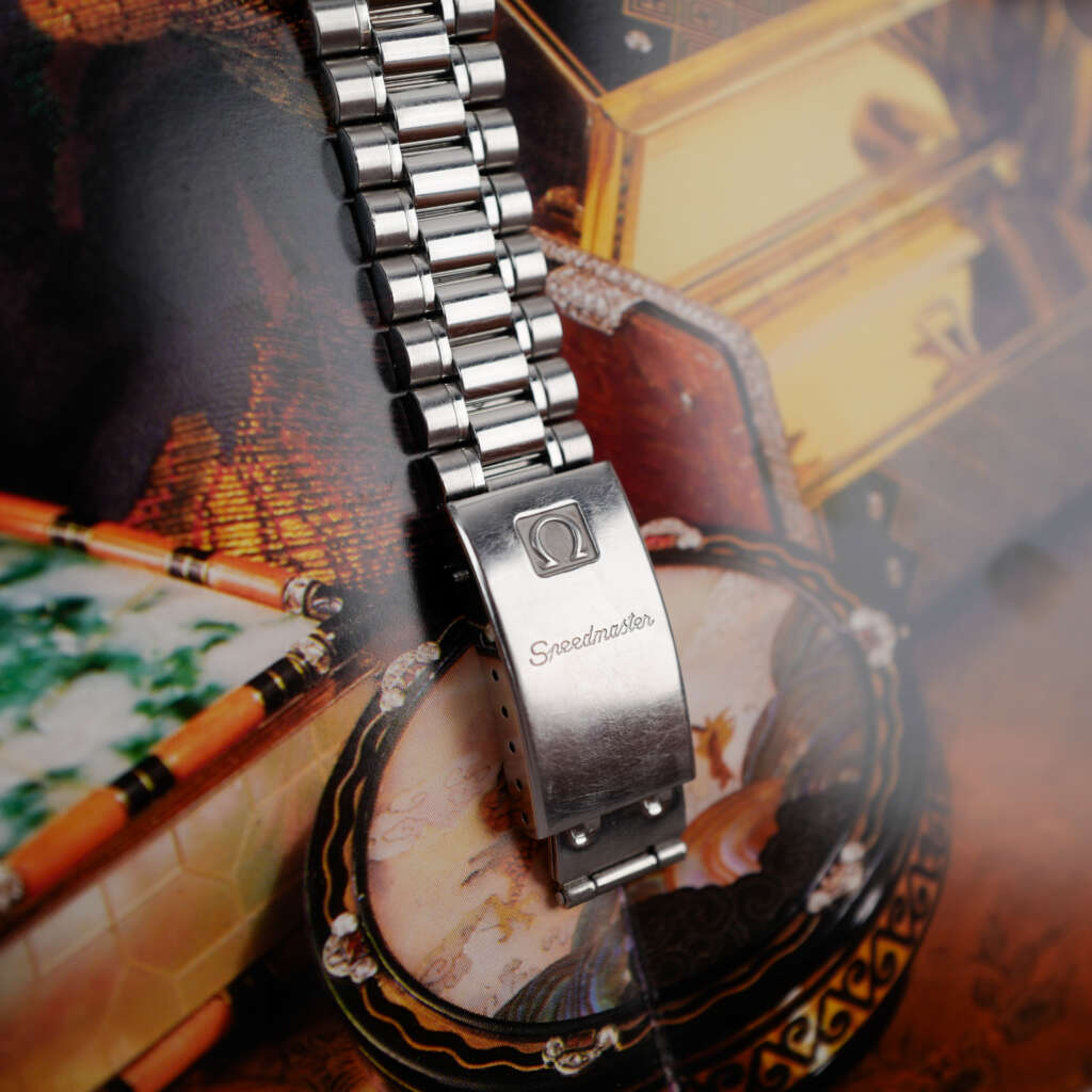 cafe-noir-montre-vintage-marseille-horloger-omega-speedmaster-reduced-tritium-1750032-automatique-1980