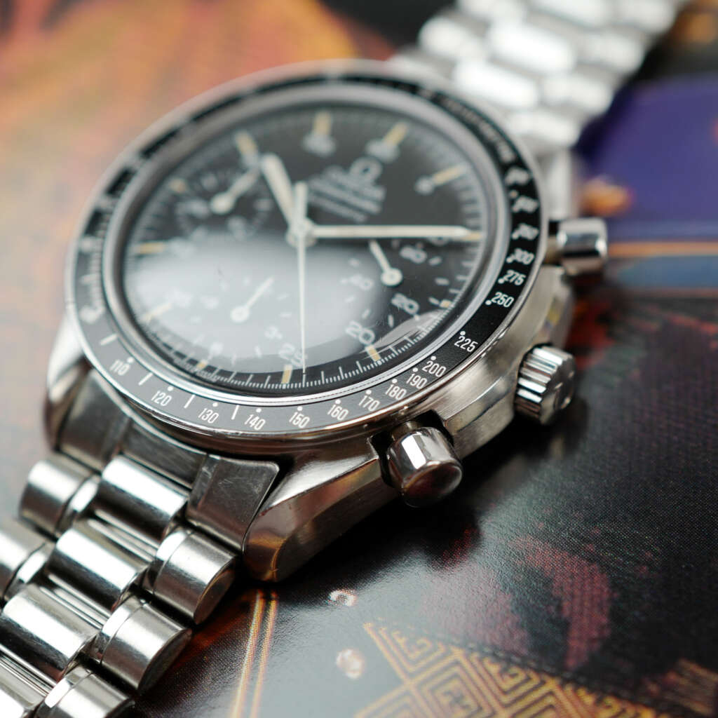 cafe-noir-montre-vintage-marseille-horloger-omega-speedmaster-reduced-tritium-1750032-automatique-1980