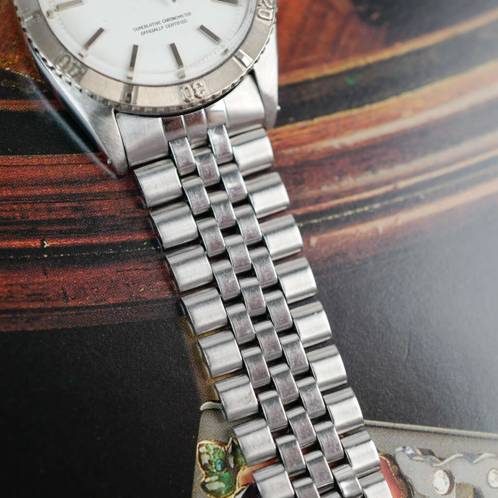 cafe-noir-montre-vintage-marseille-horloger-rolex-datejust-turn-o-graph-1625-blanc-1966
